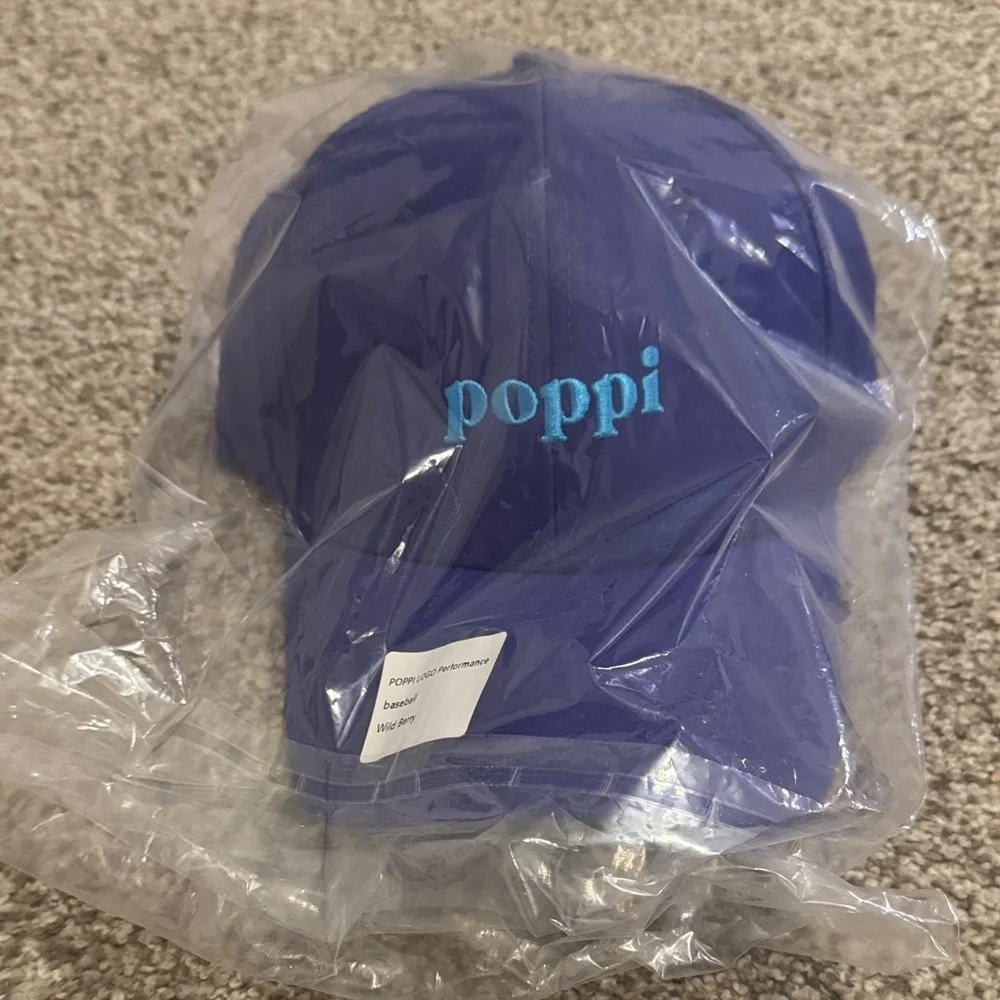 Poppi Baseball Cap & Plushie - Picture 6 of 7